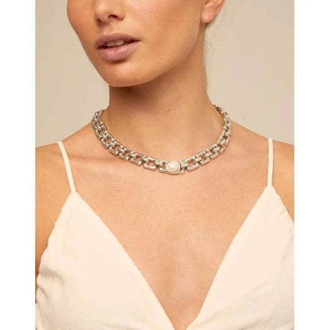 Linda White Metal Pearl Shell Necklace