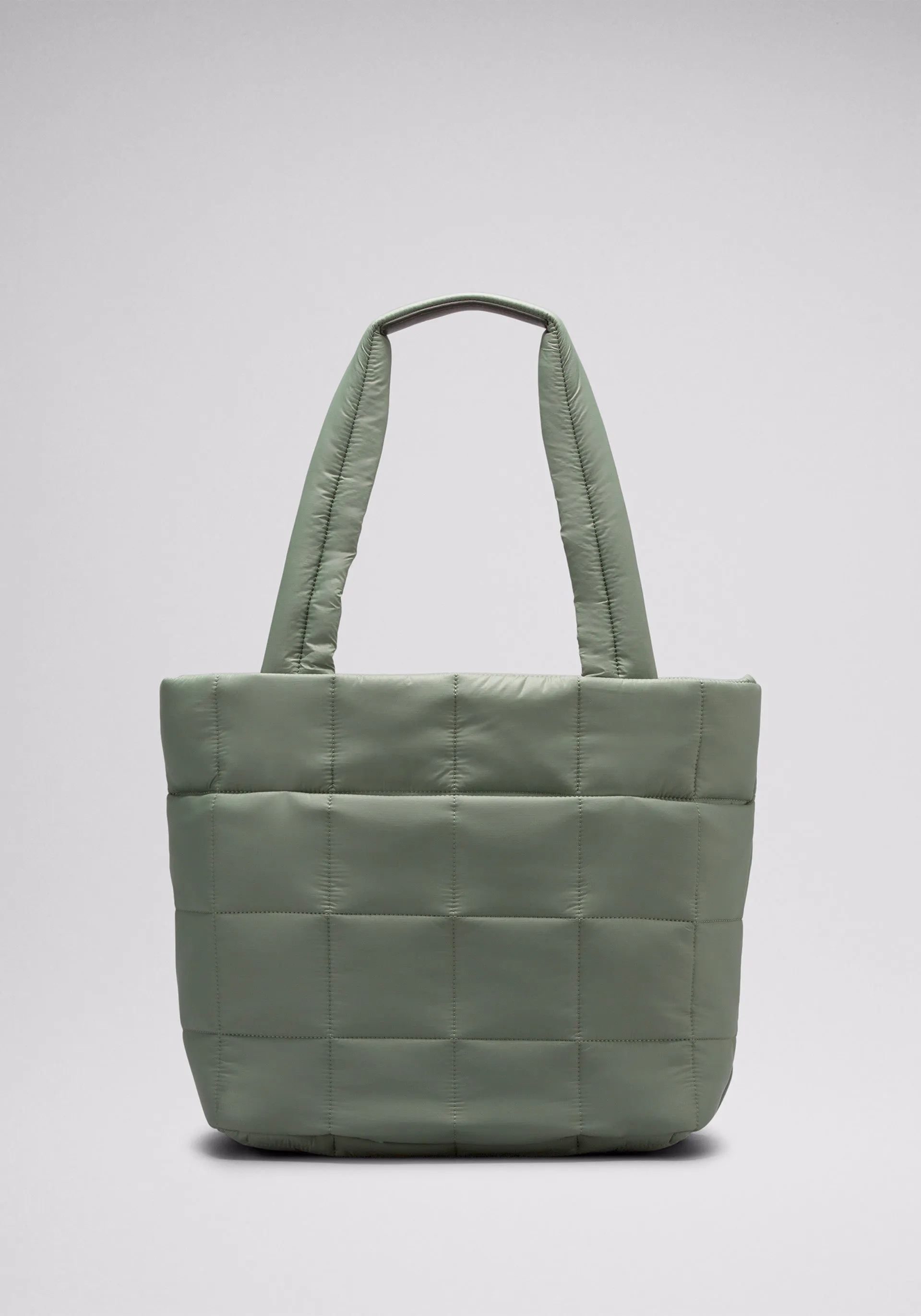 Quilted Grid Tote Bag 26L