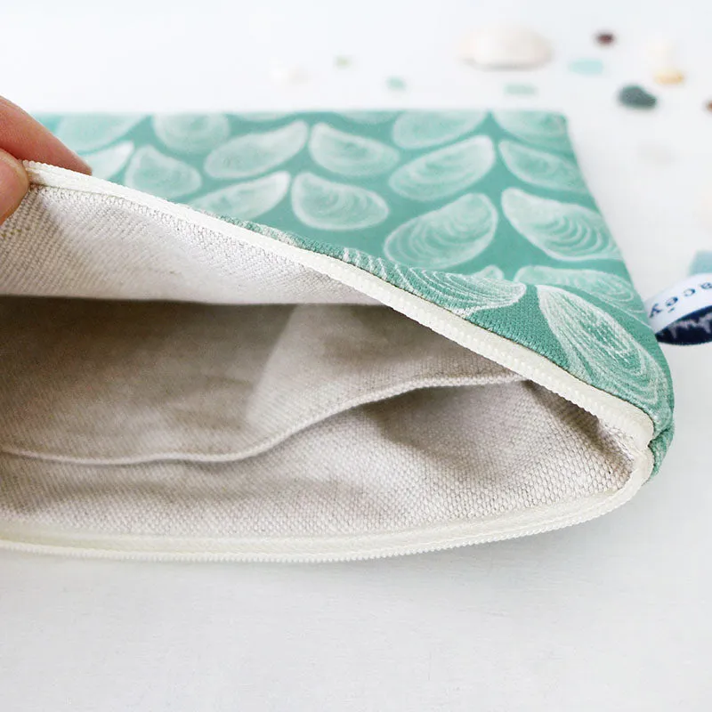 Sea Green Mussels Travel Pouch