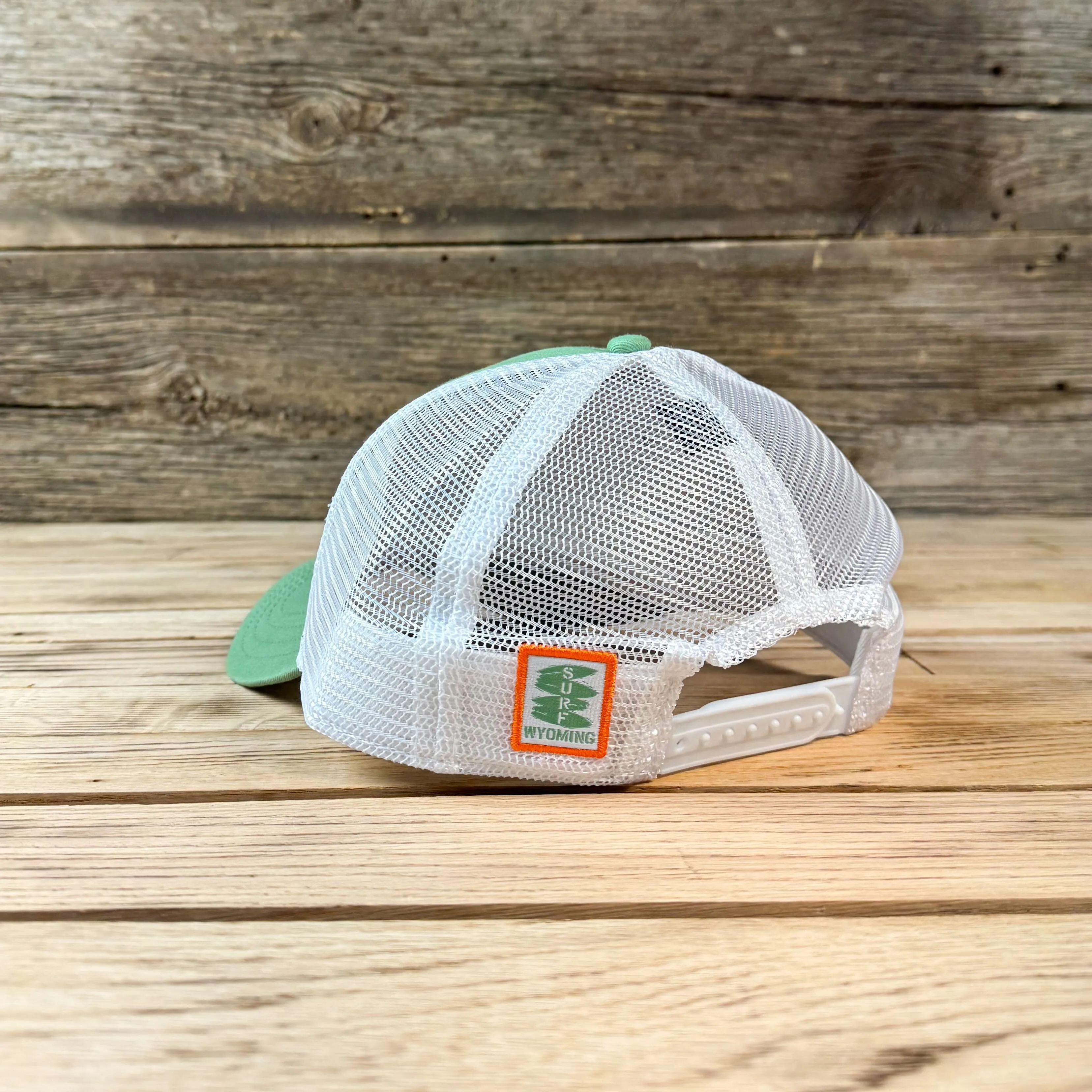 Surf Wyoming® Cowboy Surf School Trucker - Kiwi/White