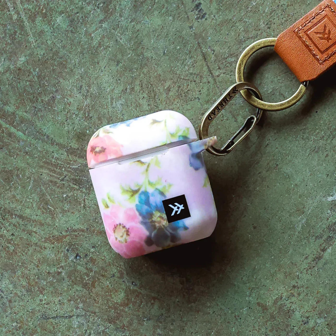 THREAD AirPods Case (Opal)